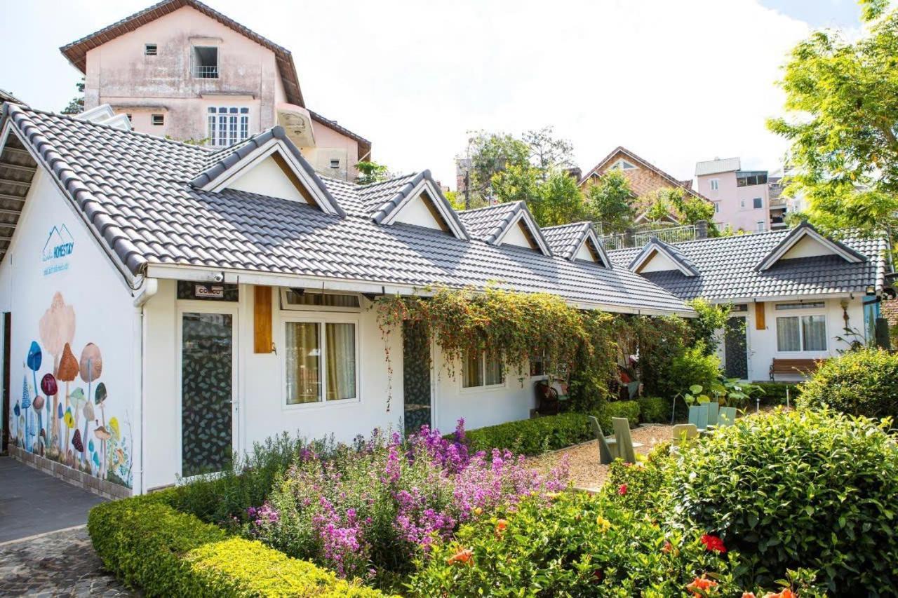 La Nha Homestay Da Lat Buitenkant foto