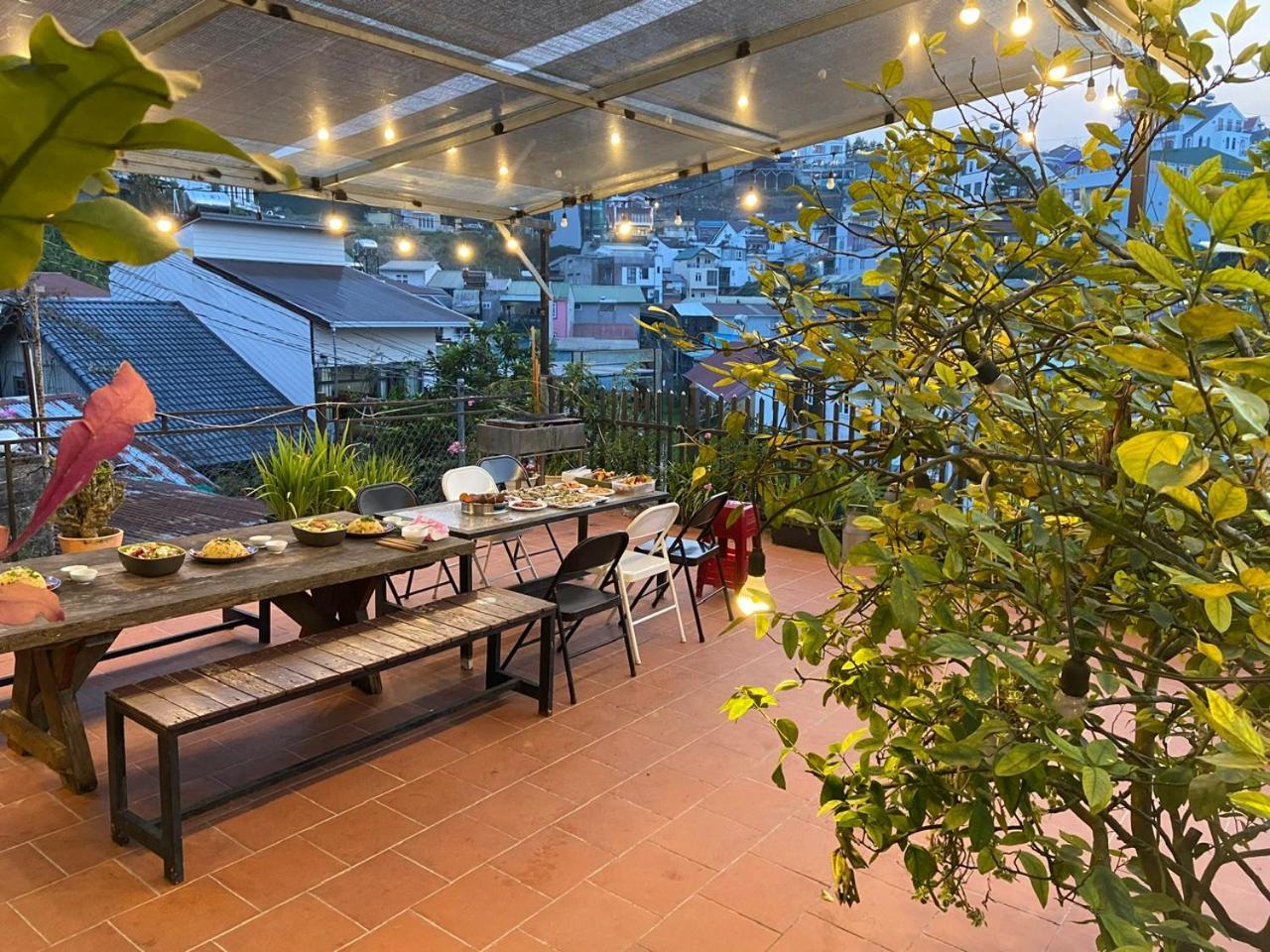 La Nha Homestay Da Lat Buitenkant foto