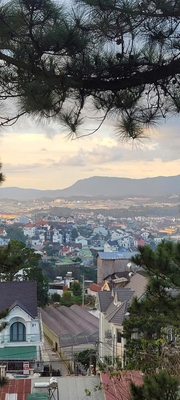 La Nha Homestay Da Lat Buitenkant foto